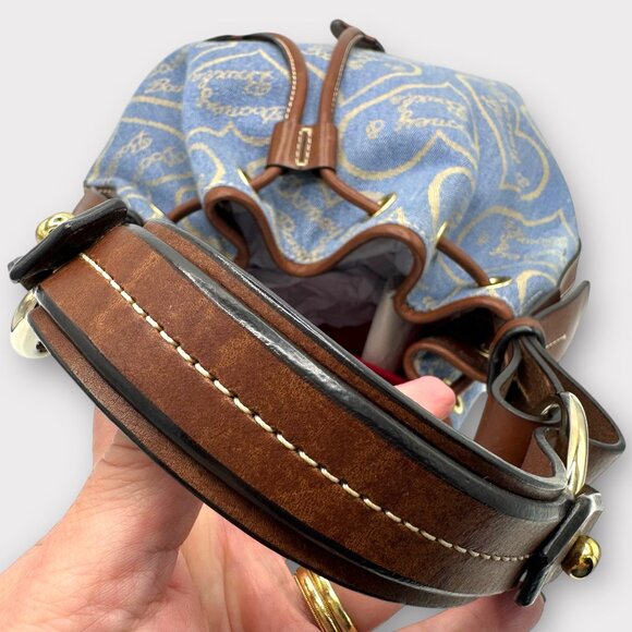 Vintage Dooney & Bourke Blue Denim Canvas Hearts Sig Drawstring Bucket Bag - Picture 10 of 15